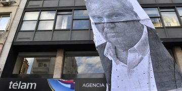 06-06-2018_frente_a_telam.jpg