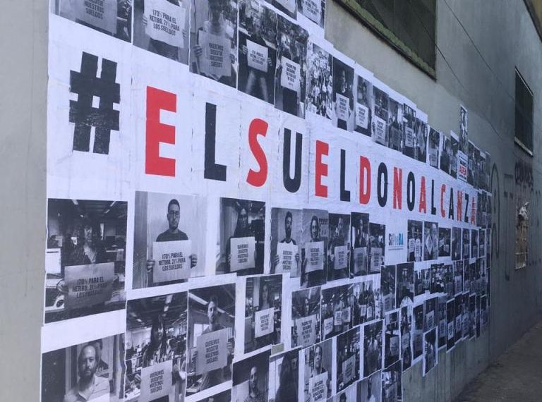 Clarín: #ElSueldoNoAlcanza, mucho menos si es en cuotas
