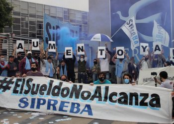 EL SiPreBA realizó un acto frente a Perfil y mantiene el reclamo salarial