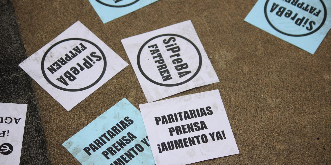 EL SiPreBA realizó un acto frente a Perfil y mantiene el reclamo salarial