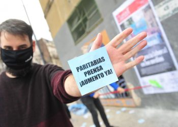 Acción frente a Clarín para exigir recomposición salarial en todo el gremio