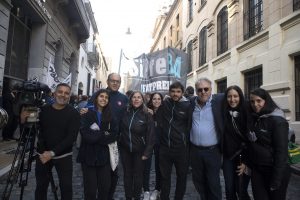 Buenos Aires 28 de abril 2022 El Sueldo No Alcanza Asamblea abierta fuera del diario Pagina 12<br /> foto Rolando Andrade Stracuzzi ley 11723