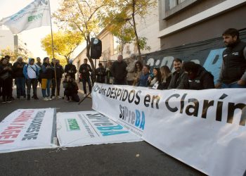 Clarín acató la conciliación y se abre una instancia de diálogo con SiPreBA en el conflicto por los despidos