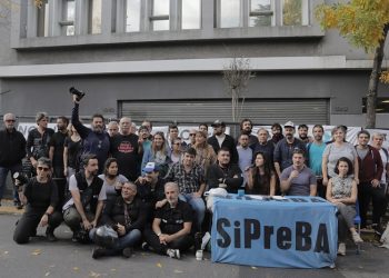Radio abierta contra los despidos en Clarín y en defensa del trabajo en prensa