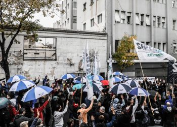 ¿En qué situación paritaria e institucional del SiPreBA se dan los #DespidosEnClarín?