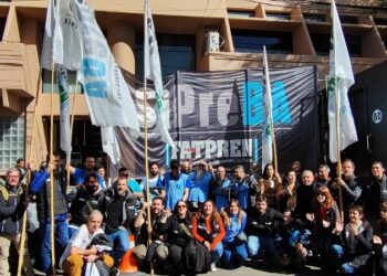 No a los despidos en Radio Rivadavia y Splendid 990