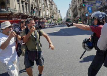 Capacitación: seguridad en cobertura de conflictos