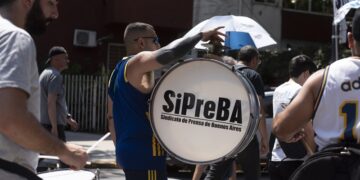Movilizamos para exigir una urgente recomposición salarial