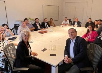 Télam: reuniones con bloques de diputados y diputadas