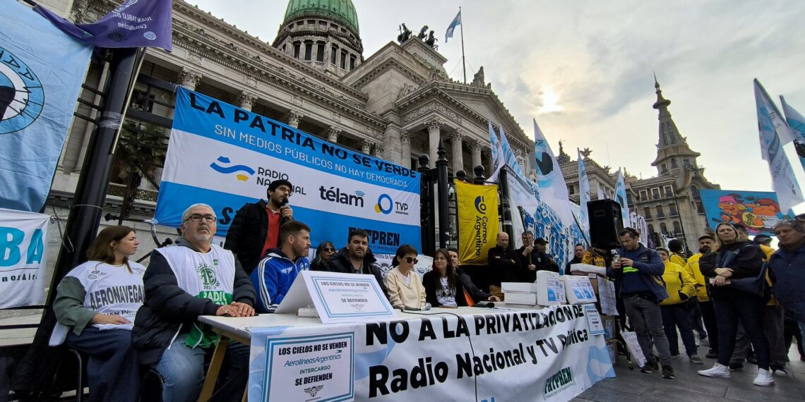 La exclusión de Radio Nacional y la TV Pública de la Ley Bases: una conquista de la lucha de las y los trabajadores