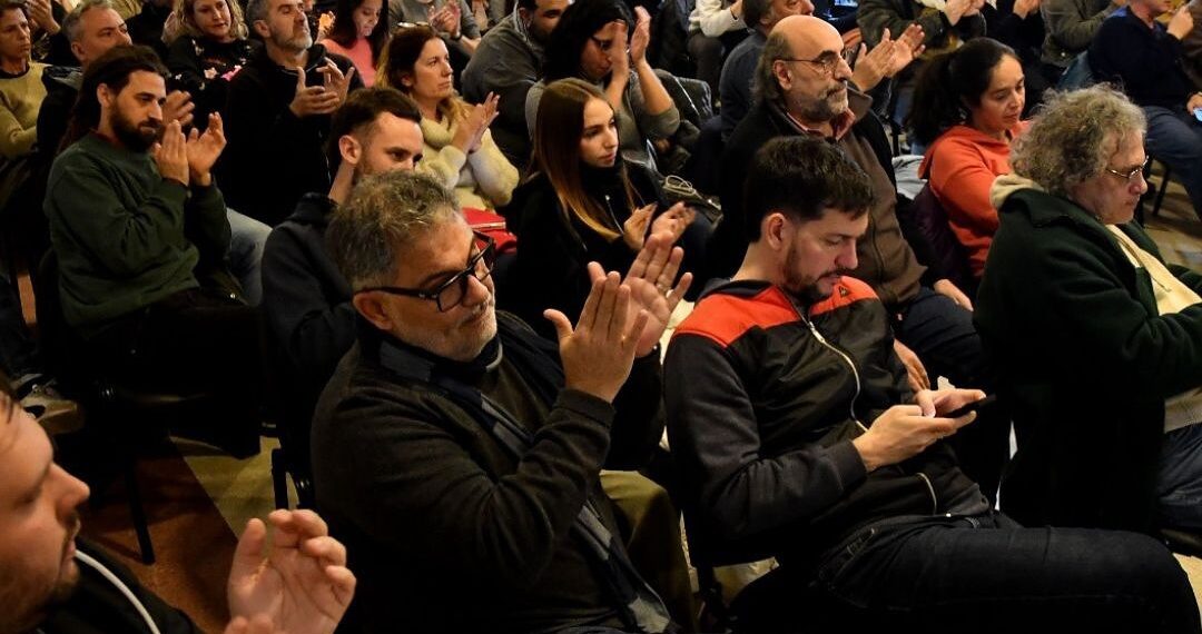 Télam: seguimos defendiendo la agencia y los medios públicos