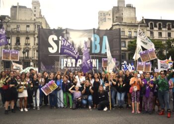 Paramos y marchamos el 8M