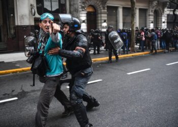 Ni protestar ni hacer periodismo pueden poner en riesgo nuestra vida