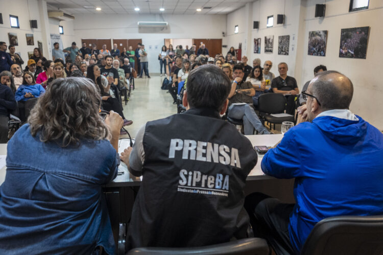 Asamblea General: alerta por emergencia salarial, defensa de los medios públicos, apoyo a un programa por una comunicación federal, plural y soberana