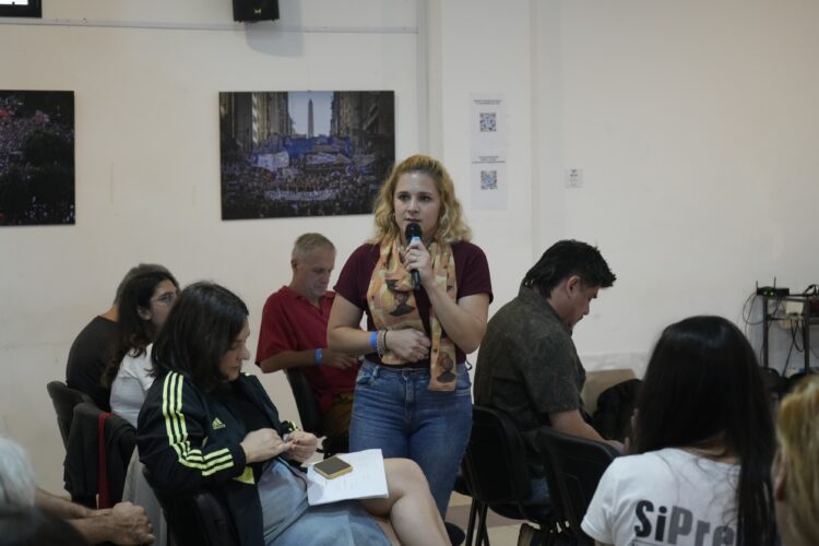 Asamblea General: alerta por emergencia salarial, defensa de los medios públicos, apoyo a un programa por una comunicación federal, plural y soberana