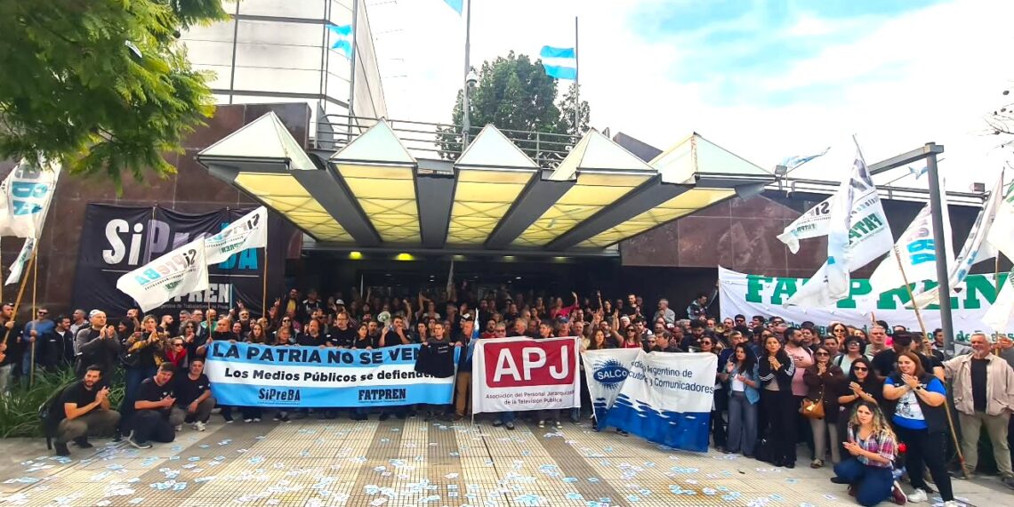 Paro en la TV Pública contra los salarios de pobreza