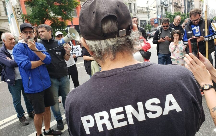 Denunciamos a las empresas de prensa escrita por negarse a negociar