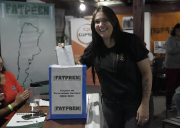 Nuestra compañera Carla Gaudensi fue reelegida al frente de la FATPREN en Córdoba