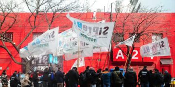 Prensa televisada: acuerdo por recomposición salarial y sigue el estado de alerta